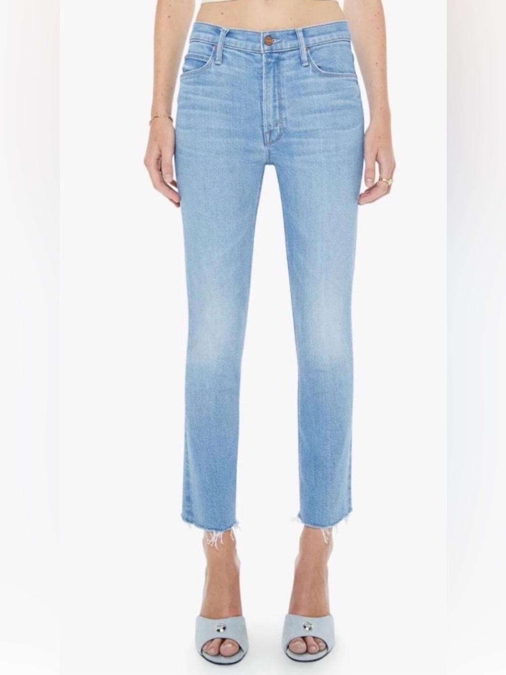 Mother mid-rise dazzler crop fray size 30